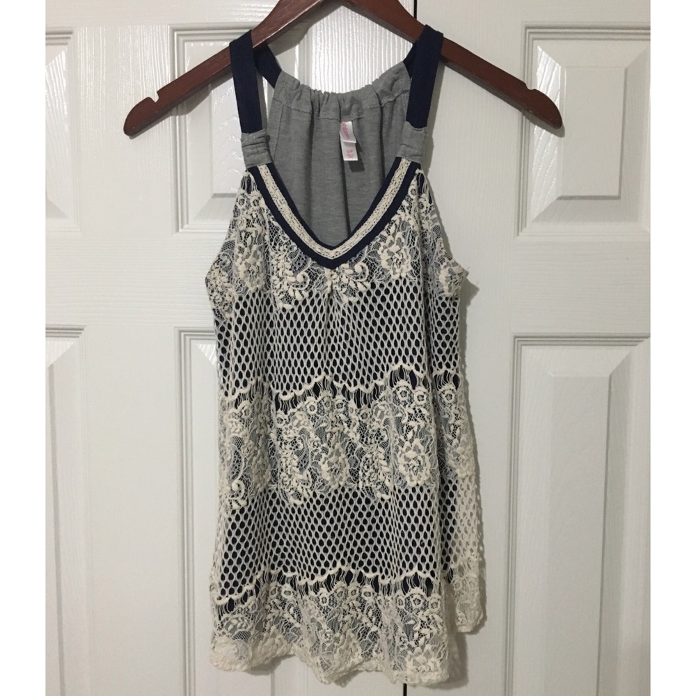 🌻 Xhilaration top